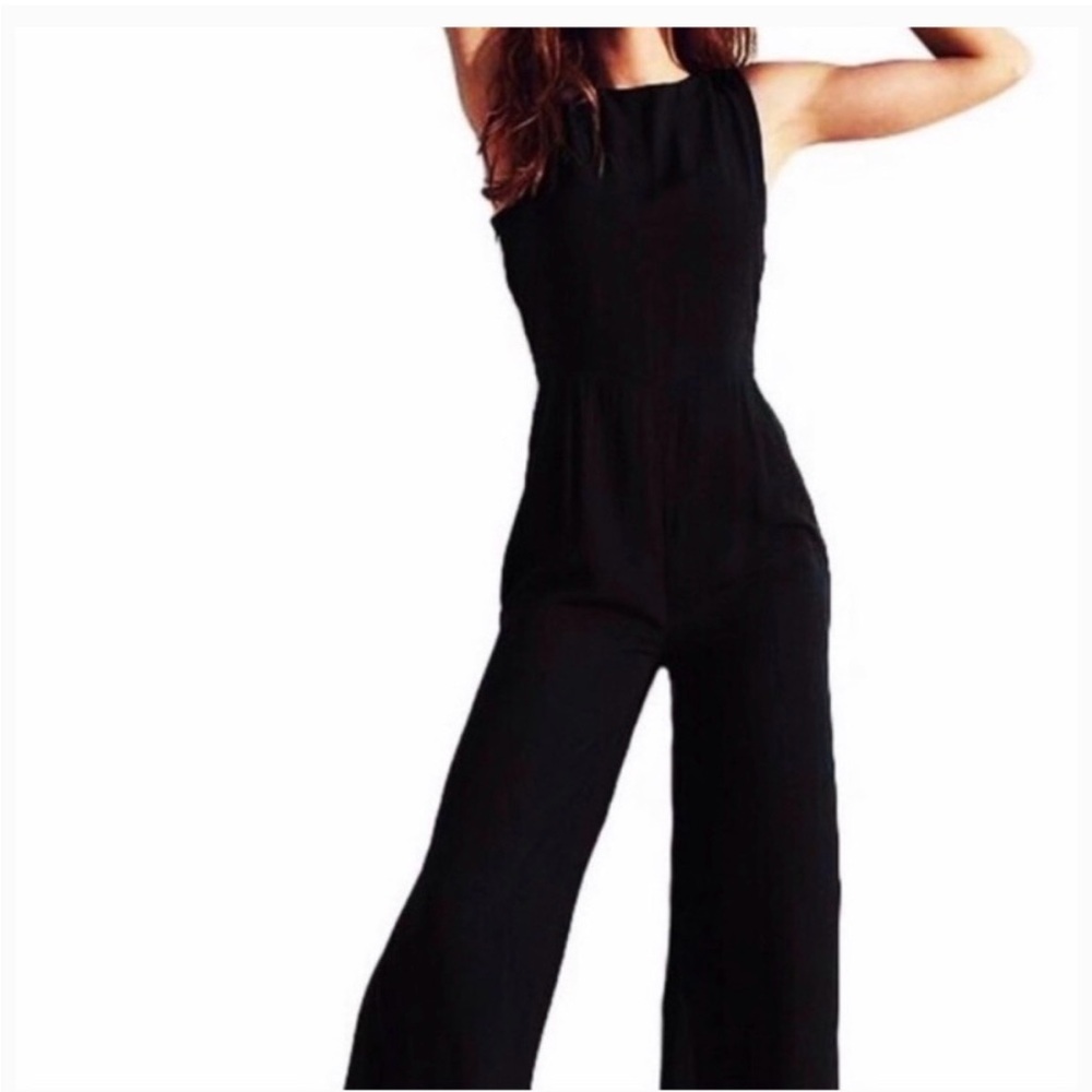 Elegant Black Sleeveless Jumpsuit
